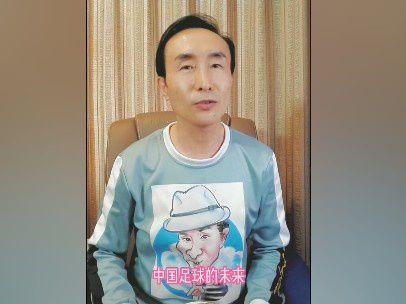 某座城市的鬼屋地狱之夜，吸引无数追求刺激的男女来此探险。这一天周末，娜塔莉（艾米·福赛思 Amy Forsyth 饰）找到了她的伴侣布鲁克（格·爱德沃兹 Reign Edwards 饰）、泰勒（贝克斯·泰勒-克劳斯 Bex Taylor-Klaus 饰）、加文（比·阿特尔 Roby Attal 饰），他们和别的两个男孩约在游乐场碰头，筹办往鬼屋挑战一番。鬼屋内阴沉可骇，工作职员扮成的鬼魅瓜代呈现，男男女女年夜呼小叫，好不外瘾。未过量久，三个女孩和男孩们走散，当她们来到一间教室的场景时，竟不测目击一个女孩被真实杀戮的场景。目击这一幕的娜塔莉将信将疑，但从鬼屋出来后，她却发现阿谁凶手仍牢牢跟从着他们一行人……